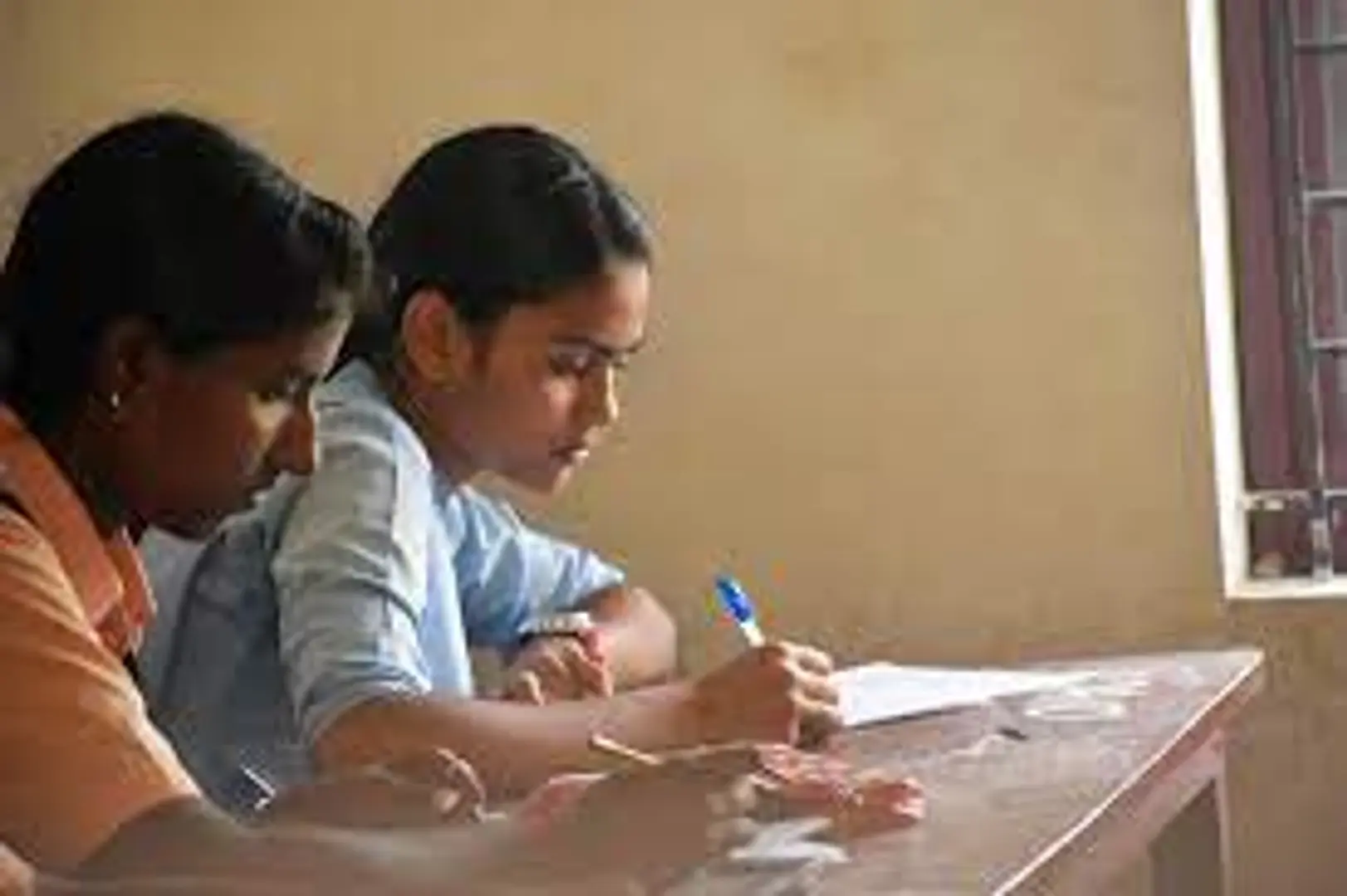 UP और CBSE Board के स्टूडेंट्स में से किसका आत्मविश्वास होता है अधिक? सर्वे में आए चौंकाने वाले आंकड़े