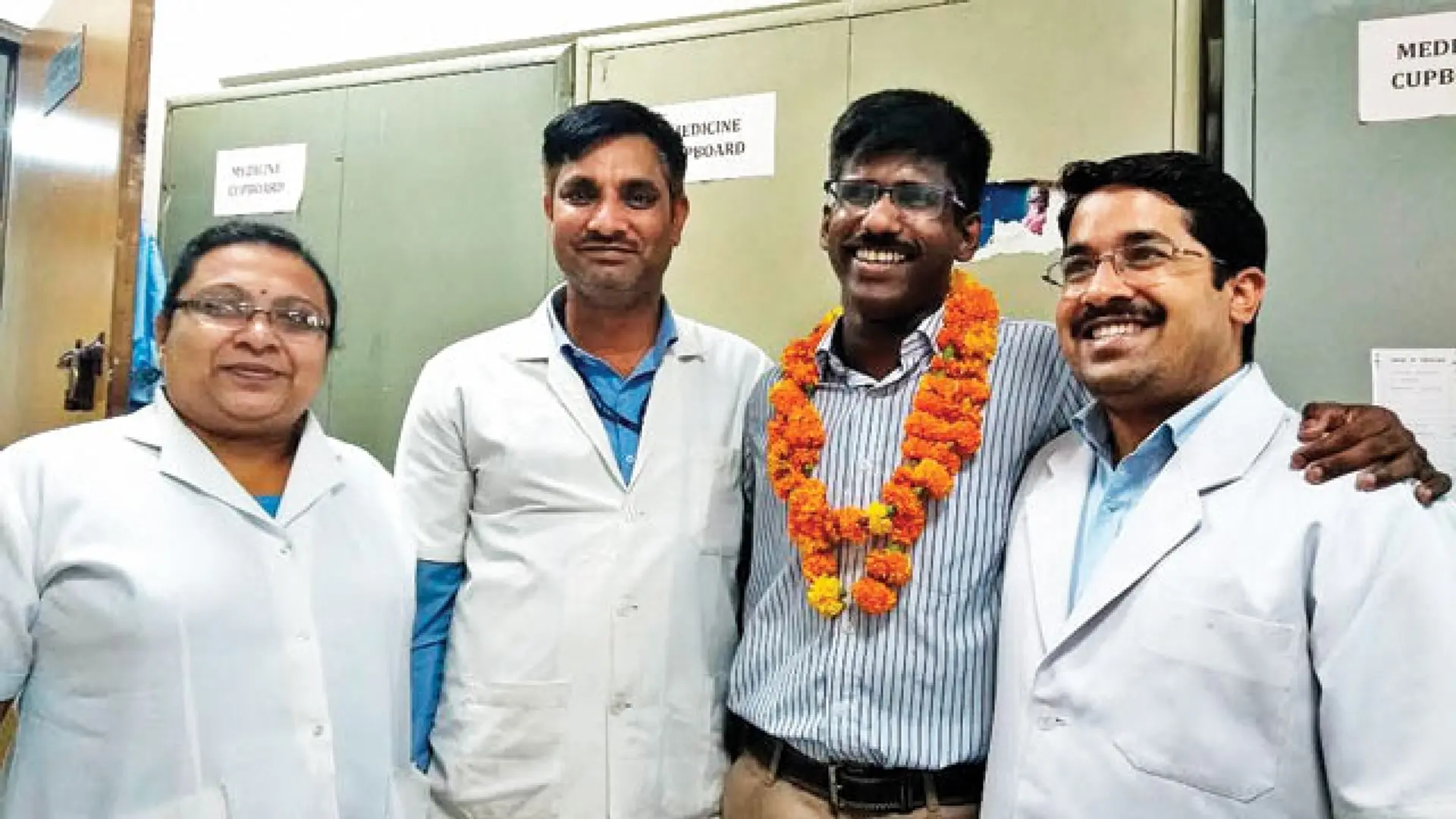 574वीं रैंक हासिल कर यूपीएससी में मिली मजदूर के बेटे को कामयाबी