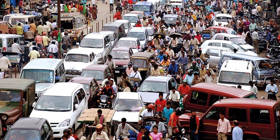 मुंबई में हर किलोमीटर पर 510 कारें, दिल्ली फिर भी है बेहतर