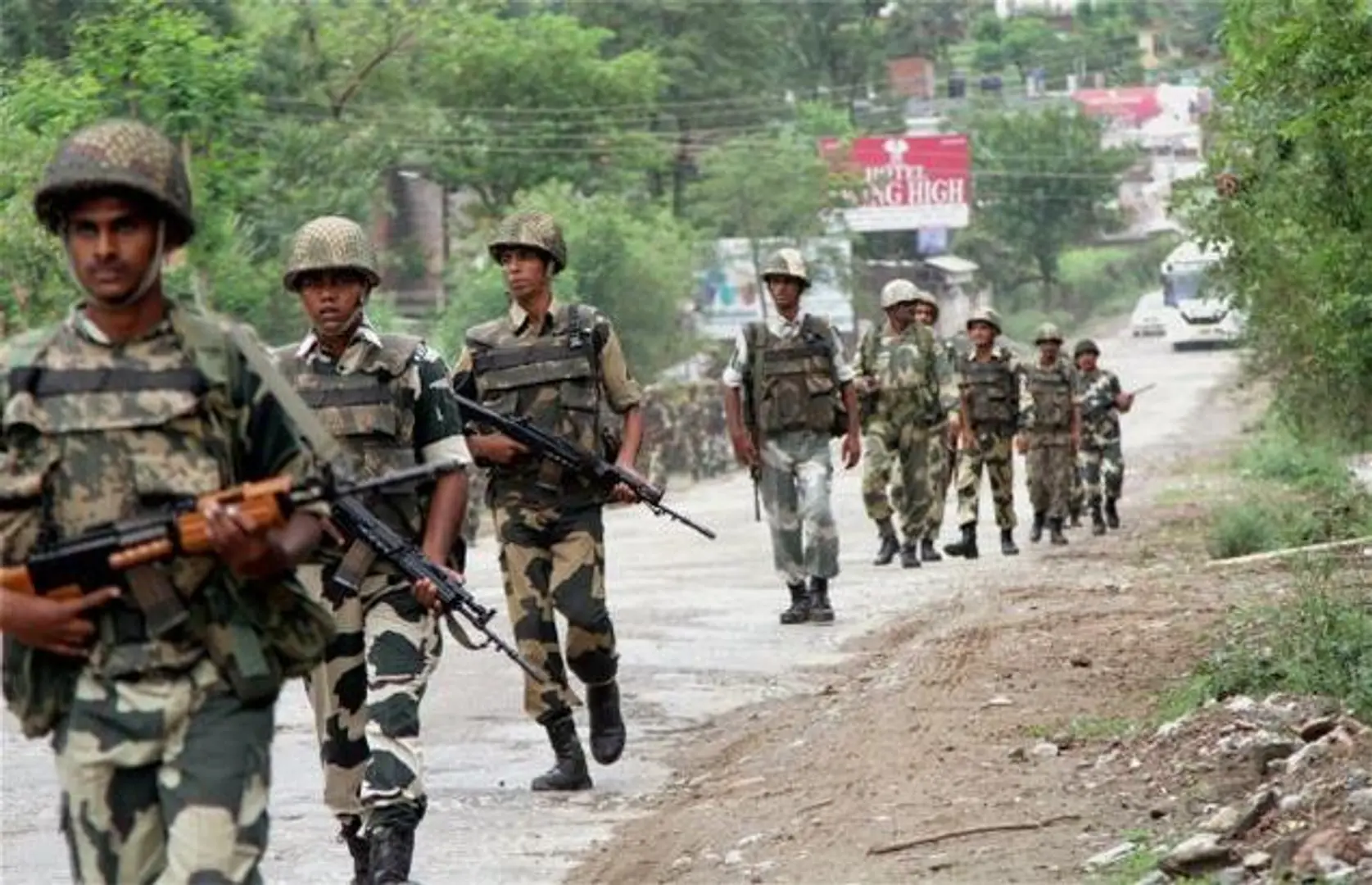 सरकार का बड़ा फैसला: अब अर्धसैनिक बलों के सभी जवान कर सकेंगे हवाई सफर