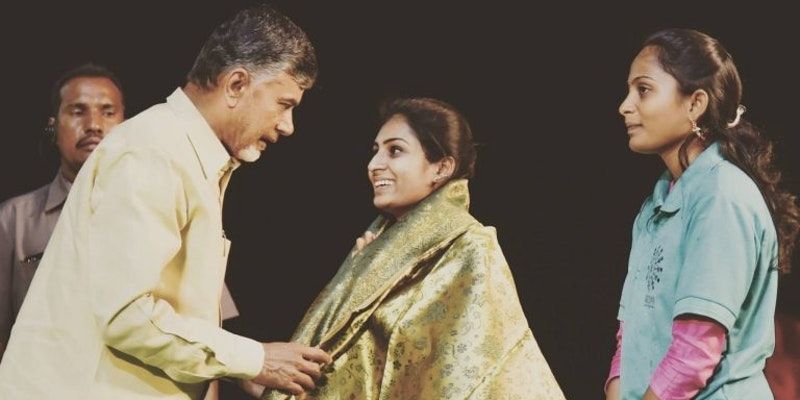ತಮ್ಮ ನಗರವನ್ನು ಭಿತ್ತಿಪತ್ರರಹಿತವಾಗಿ ಮಾಡಿ, ಇಡೀ ಅಂಧ್ರದಾದ್ಯಂತ ಸ್ವಚ್ಚತಾ ಆಂದೋಲನ ಕೈಗೊಳ್ಳುವ ಕಾರ್ಯದಲ್ಲಿದ್ದ...