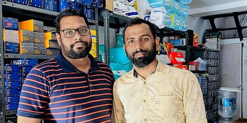 ಕೊಚ್ಚಿಯಲ್ಲಿ ಕೇವಲ 2 ರೂ.ಗೆ ಫೇಸ್ ಮಾಸ್ಕ್‌ಗಳನ್ನು ಮಾರಾಟ ಮಾಡುತಿದ್ದಾರೆ ಈ ವ್ಯಕ್ತಿ