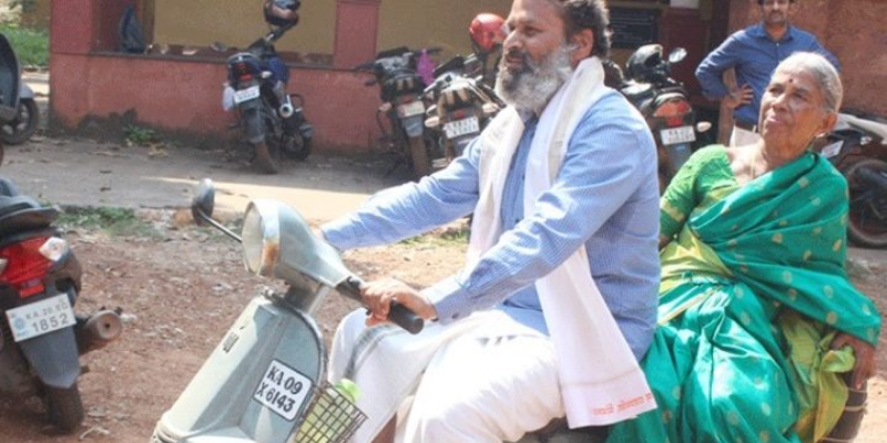 ಬಜಾಜ ಚೇತಕ ಮೇಲೆ ದೇಶಾದ್ಯಂತ ಪ್ರವಾಸ ಹೋರಟ ಮೈಸೂರಿನ ತಾಯಿ ಮಗನ ಕಥೆ