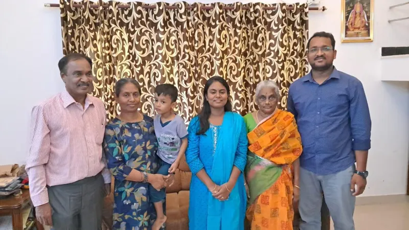 IAS vinodhini