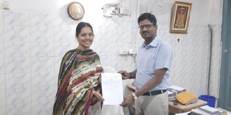 வேலூர் மாவட்டத்தைச் சேர்ந்த ஜாதி-மதமற்ற இந்தியப் பெண் சினேஹா!