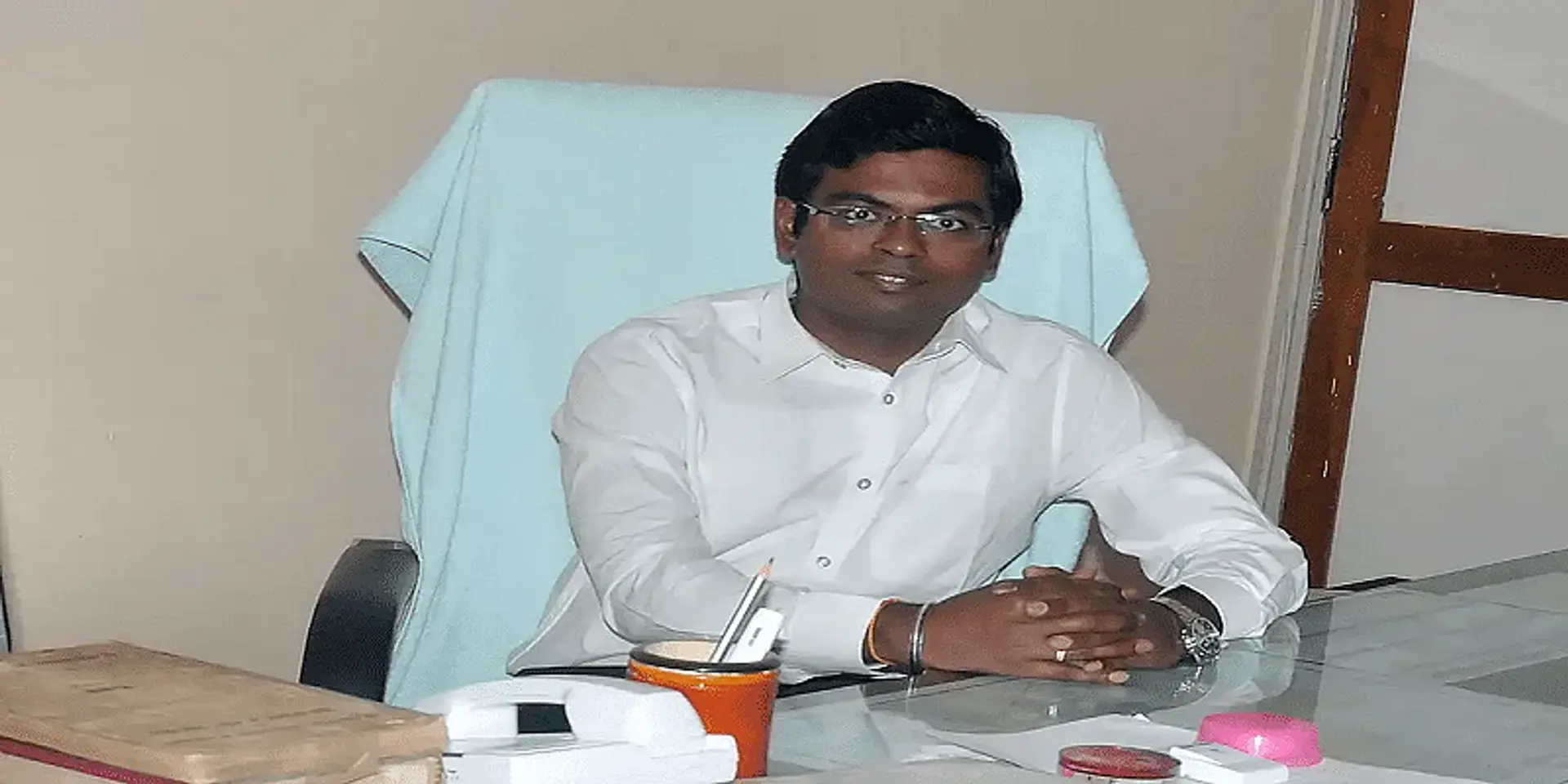 தாய்மொழியில் படித்து பின்னர் ஆங்கிலம் கற்று ஐஏஎஸ் ஆன பாலாஜி!