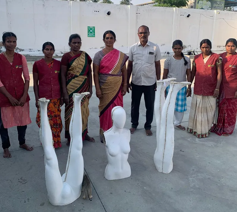 erode couple