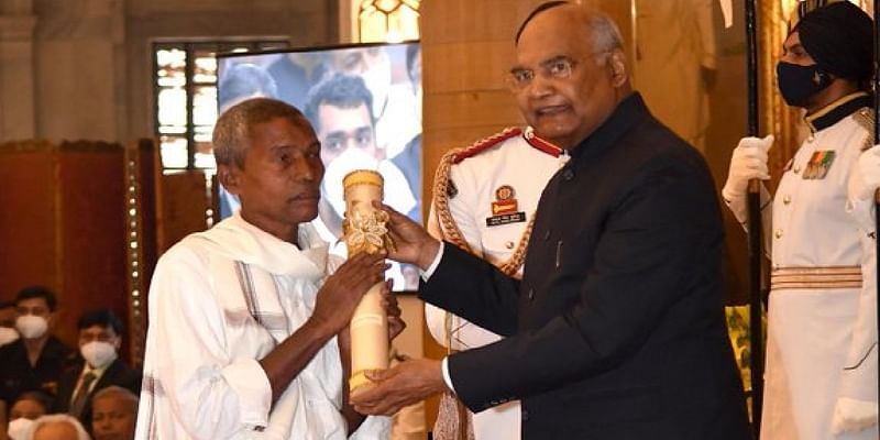 ‘ஆரஞ்சு பழவியாபாரி டு பத்மஸ்ரீ விருது' - குழந்தைகளின் கல்விக் கனவை நிறைவேற்றும் ஹஜப்பா!