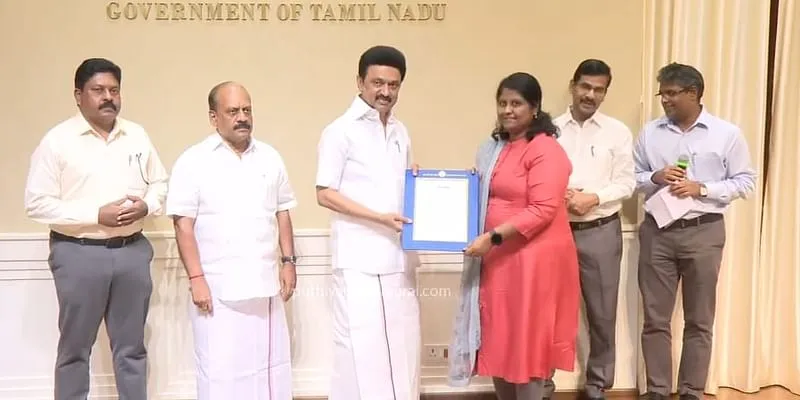 தோழி5