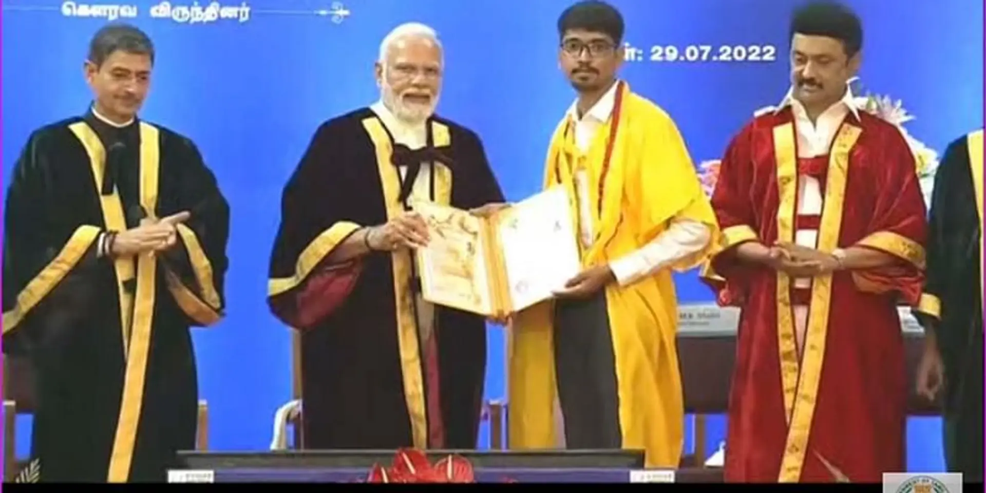 ‘இன்றைய தினம் சாதனைகளுக்கானது மட்டுமல்ல, முன்னேற்றத்துக்கானதும் கூட’ - அண்ணா பல்கலை பட்டமளிப்பு விழாவில் பிரதமர் மோடி!