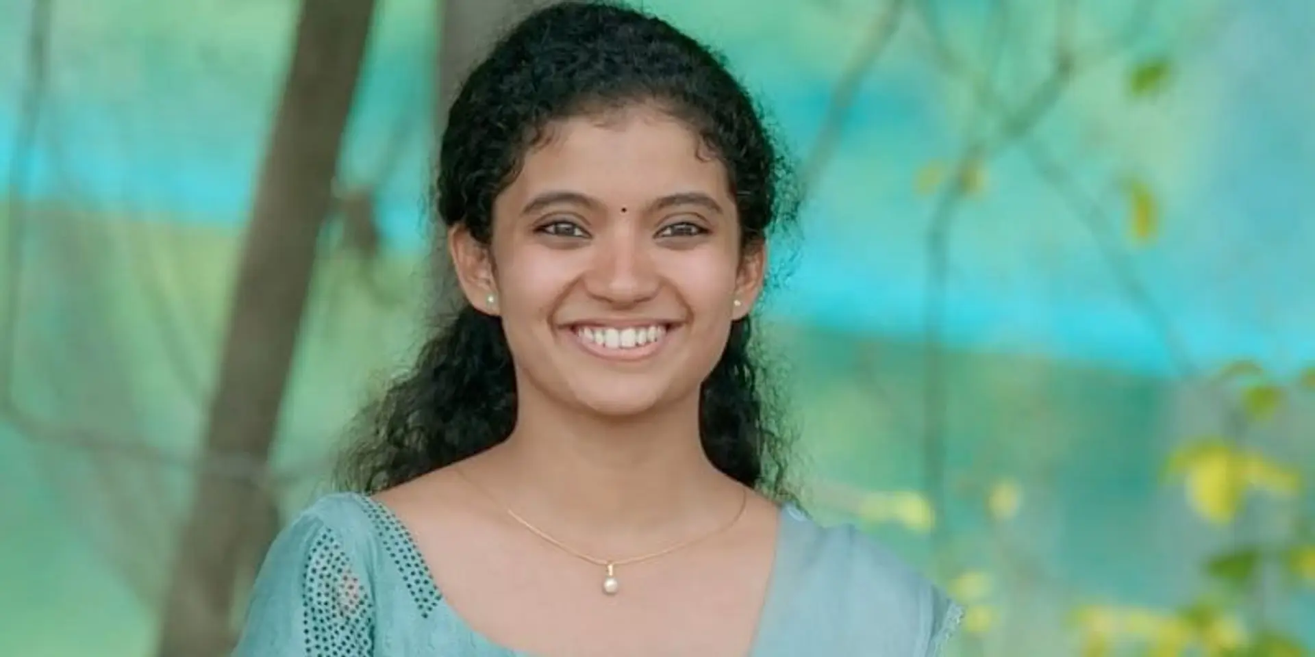 'பெண்ணாக இருப்பது சோர்வை தருகிறது' - பாலியல் சீண்டலுக்கு உள்ளான மலையாள நடிகையின் உணர்ச்சிப் பதிவு!
