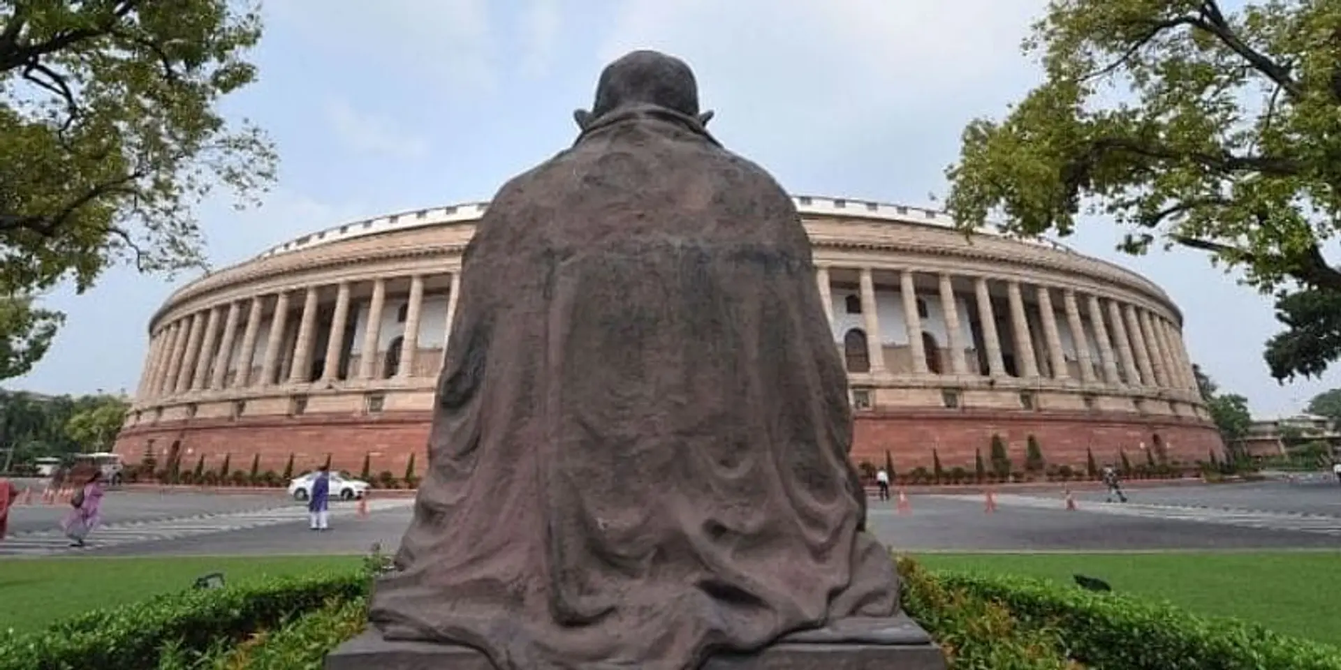 நாடாளுமன்ற குளிர்காலக் கூட்டத் தொடரில் அறிமுகமாகும் 26 மசோதாக்கள்: முழு விவரம்!