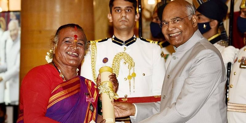 ‘யாசகம் பெற்று நடனப் பயிற்சி' - பத்மஸ்ரீ விருது வென்ற திருநங்கை மஞ்சம்மாவின் கதை!