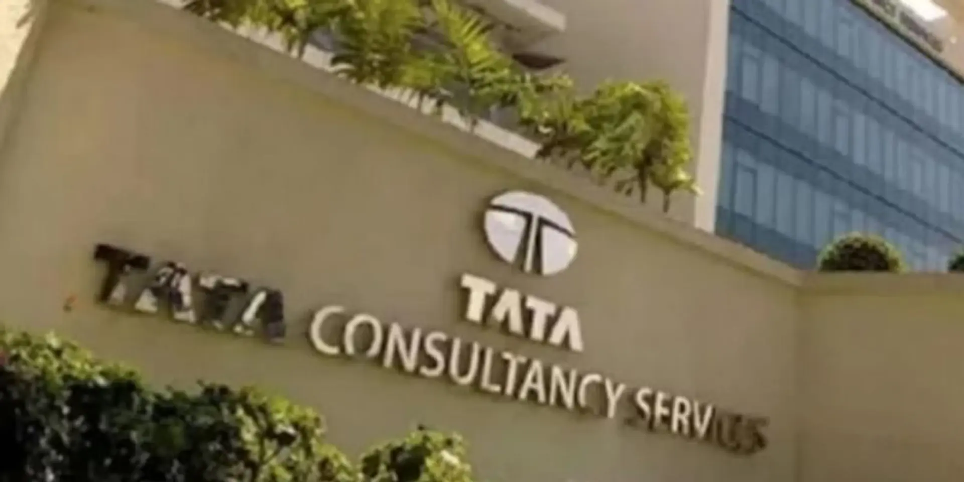TCS – Anthropic கூட்டணி: நிறுவனங்களில் செயற்கை நுண்ணறிவு பயன்பாட்டை வேகப்படுத்த புதிய முயற்சி!