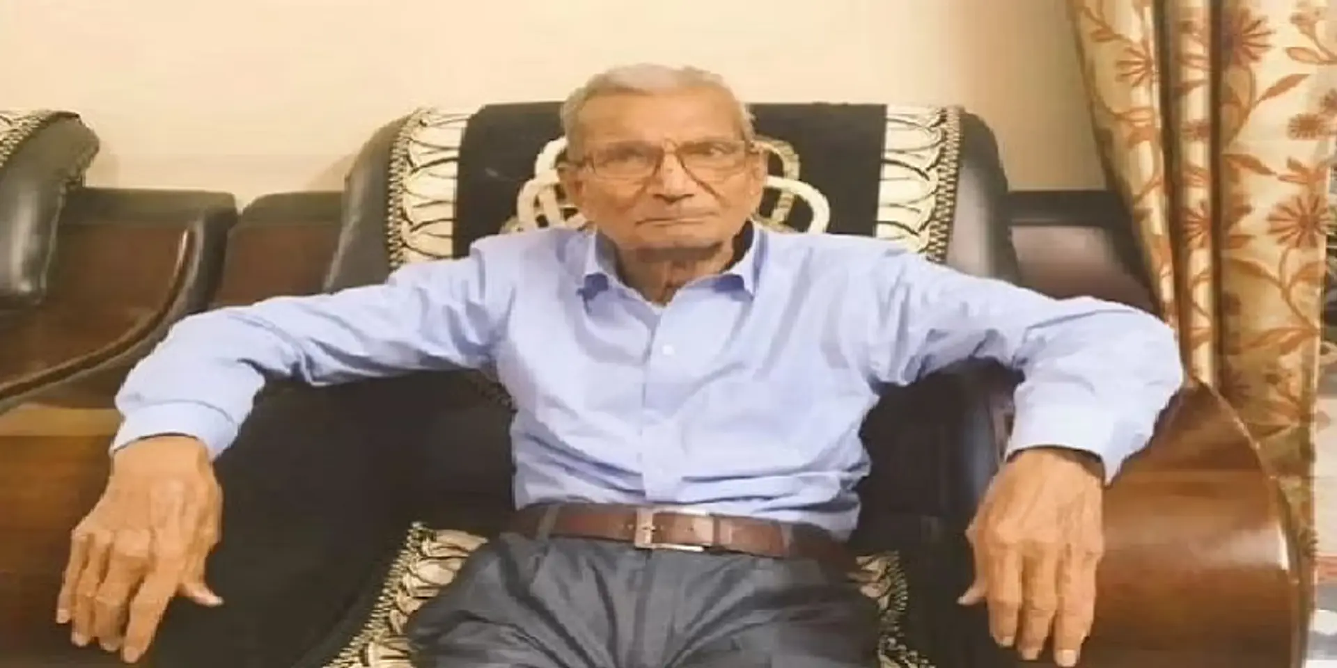 ‘நான் வாழ்ந்து முடிச்சிட்டேன்’ - இளைஞருக்கு படுக்கையை விட்டுக் கொடுத்த முதியவர்!