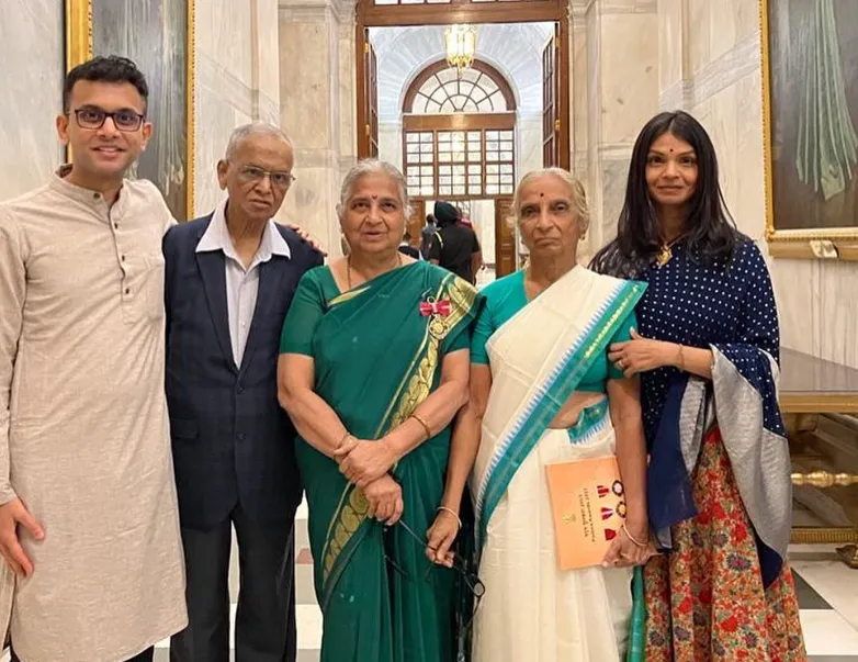 sudha murthy family