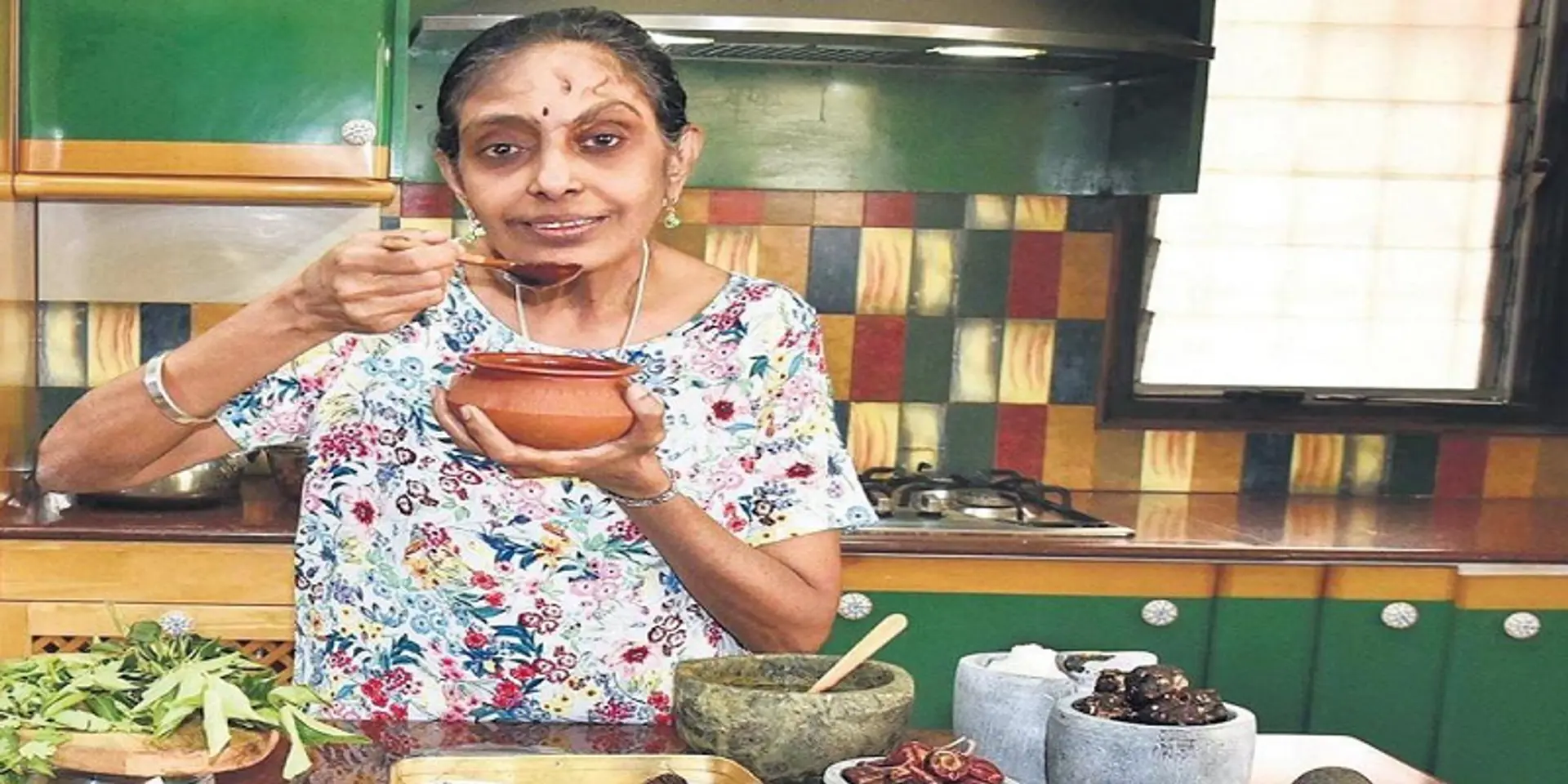 மாம்பழம் முதல் முருங்கை வரை 1000 வகை ஊறுகாய் ரெசிப்பி தரும் 'ஊறுகாய் ராணி'