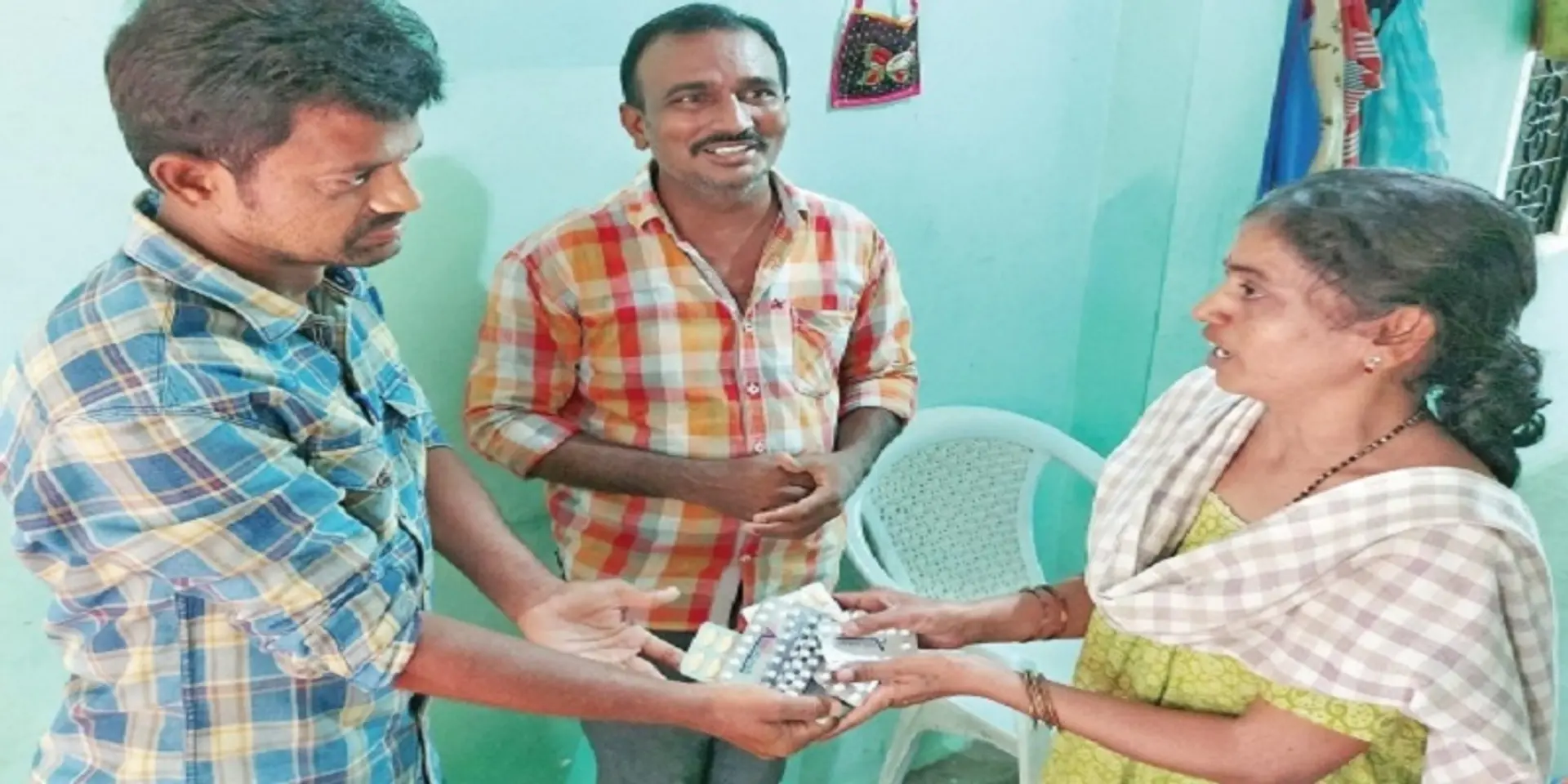 15 வருட சமூக சேவை; 250 இறுதிச் சடங்கு; ஆந்திர ‘மக்கள் நாயகன்' வெங்கட்ரமண ரெட்டி!