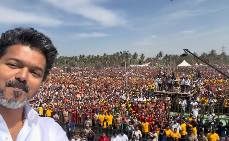 Vijay Selfie