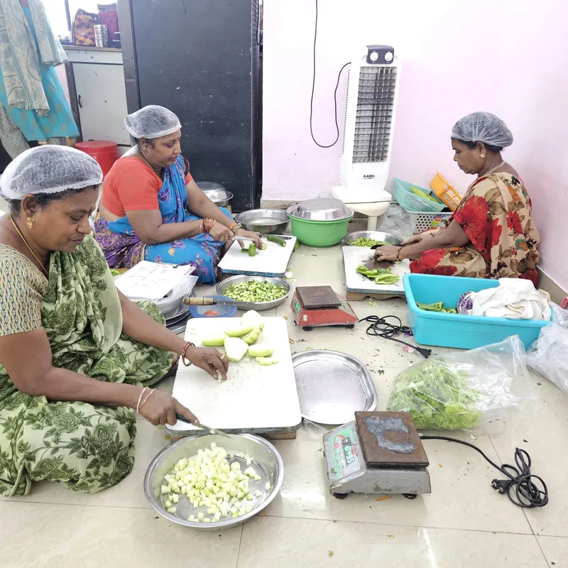 சாலட் பணிகள்