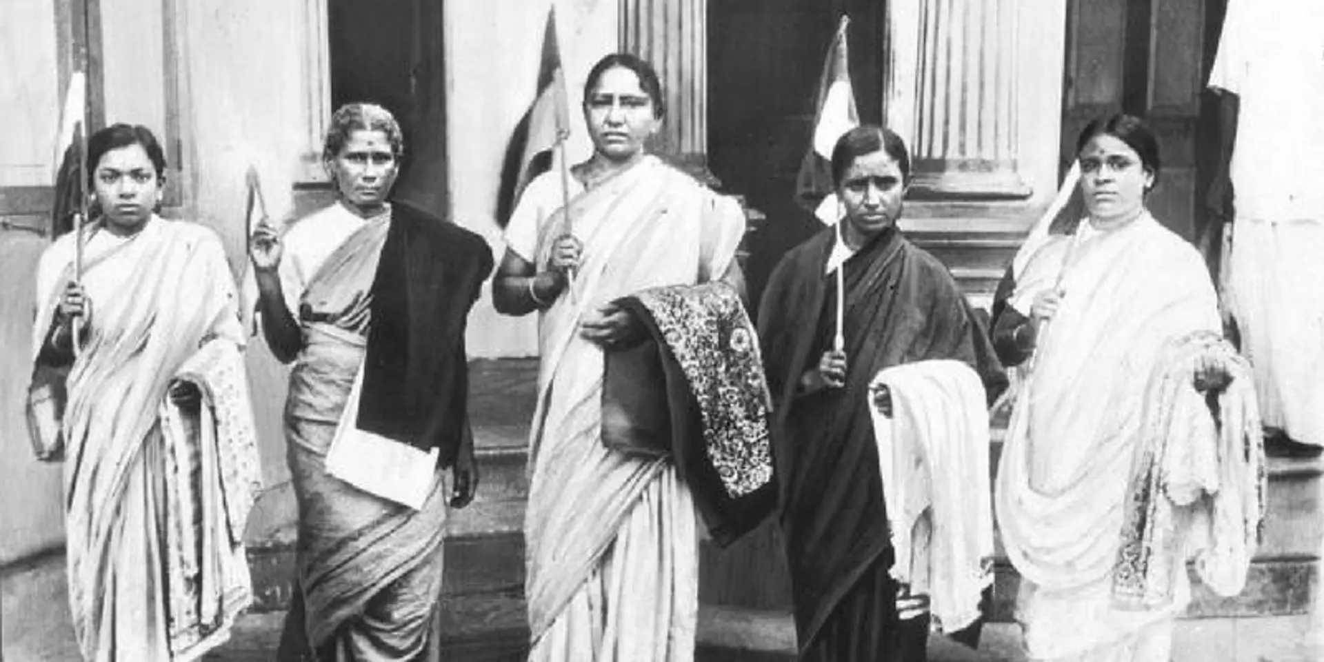 அதிகம் அறியப்படாத 8 சுதந்திரப் போராட்ட வீர மங்கைகள்...