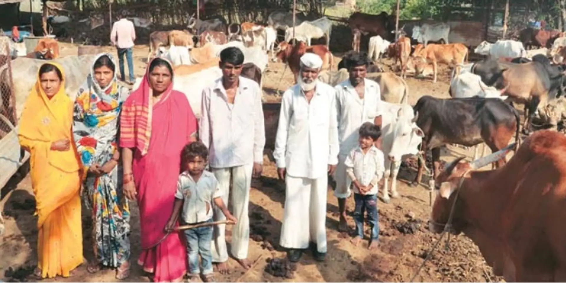 30 ஆண்டுகளாக கால்நடைகளை மீட்டு பராமரிப்பதற்காக ’பத்மஸ்ரீ’ விருது பெற்றுள்ள சையத்!
