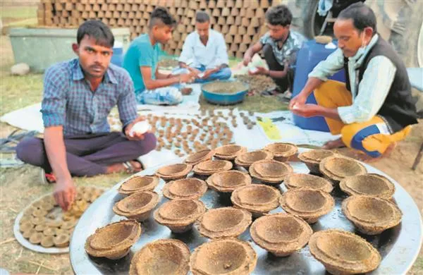 cow dung pots