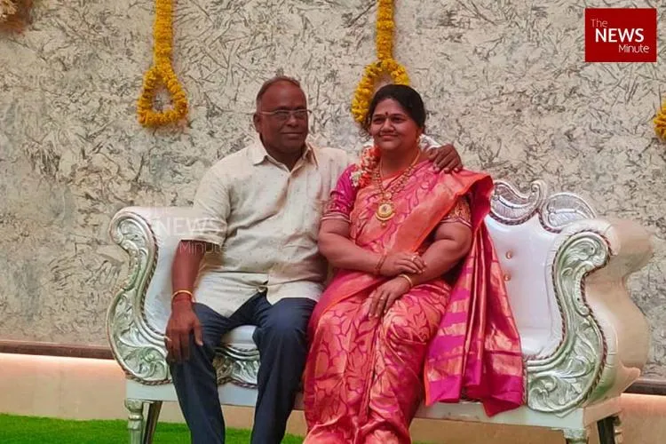 statue for late wife