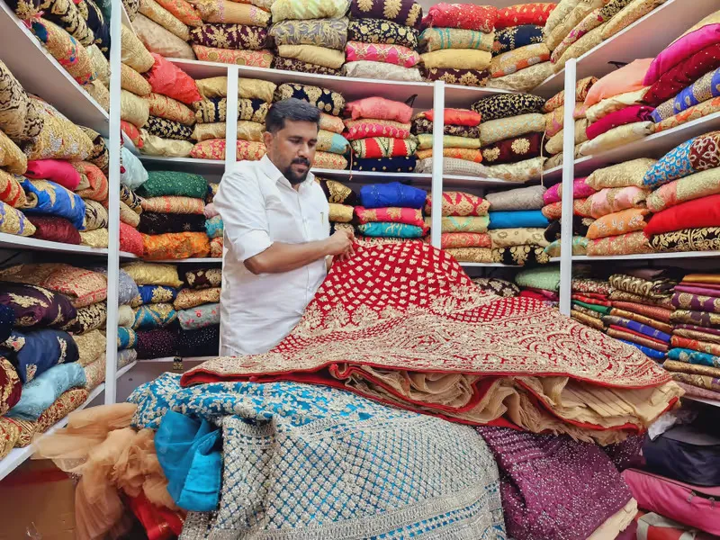 nasar dress bank