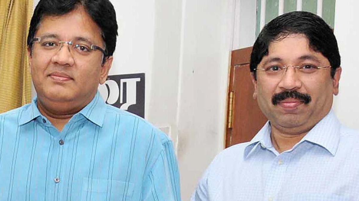 மாறன் சகோதரர்கள் சொத்துத் தகராறு - கலாநிதி மாறனுக்கு தயாநிதி மாறன் அனுப்பிய நோட்டீஸ் என்ன?
