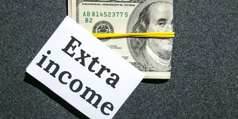 5 Simple side hustles for earning extra income in 2025 | YourStory