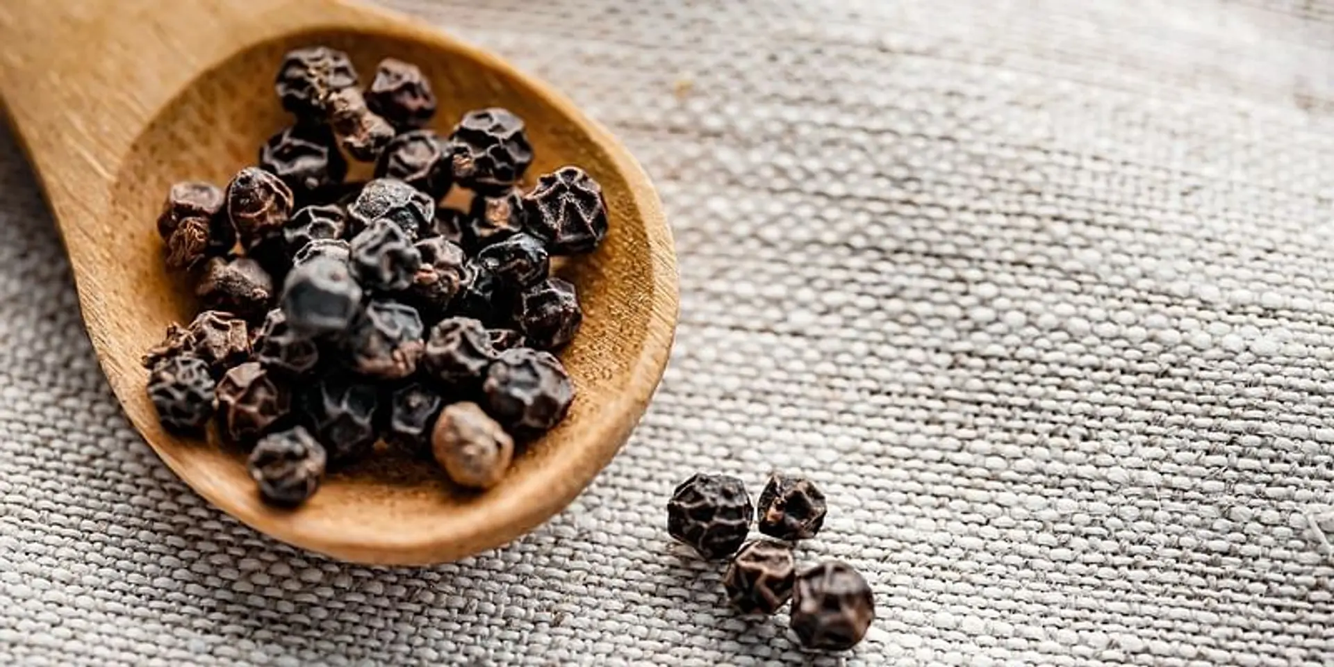 7 foods to eat every day to stay fit and healthy
