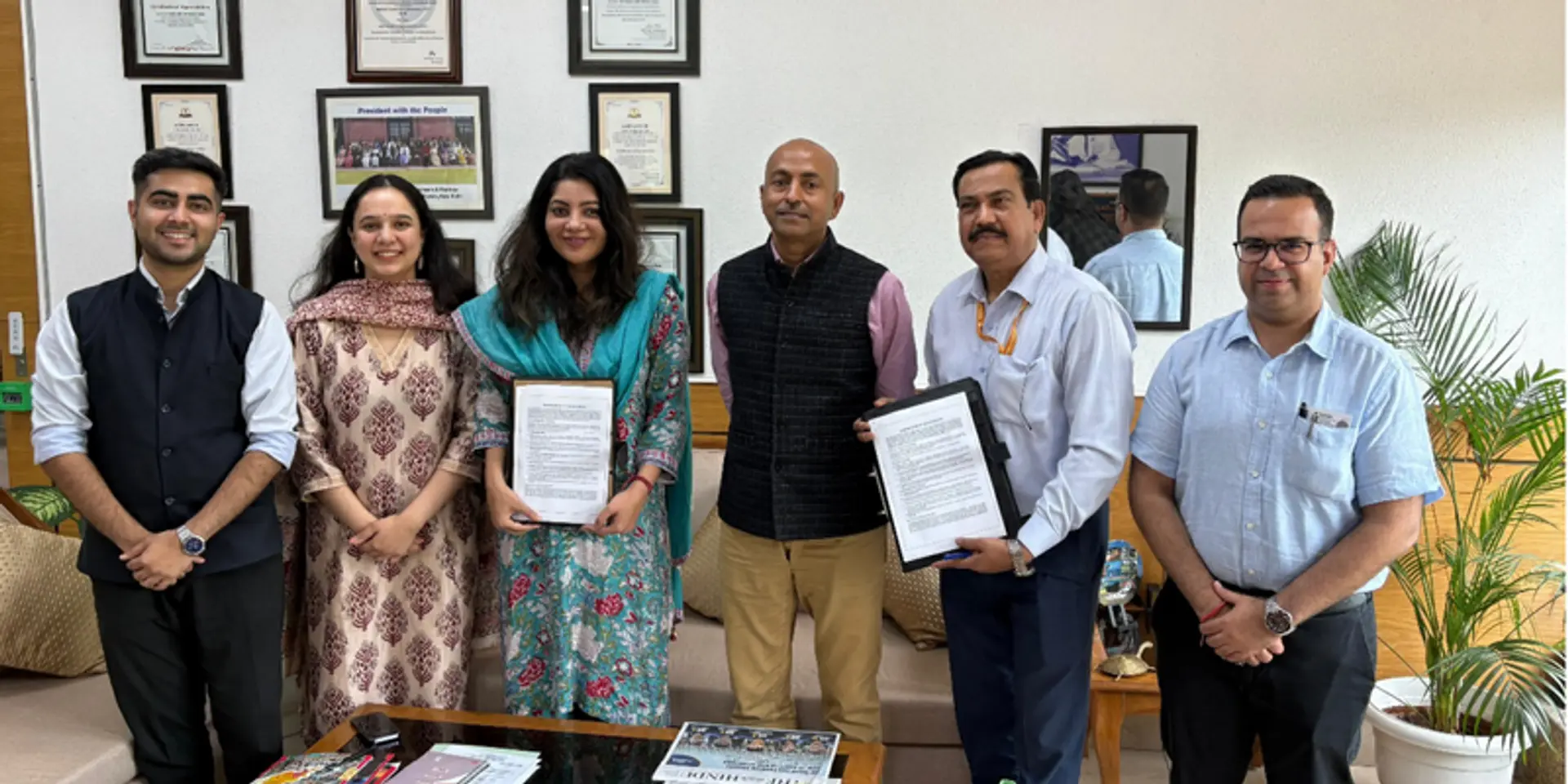 DPIIT and YourStory Sign MoU to Empower 1Million Entrepreneurs Across Tier II, III and Rural India