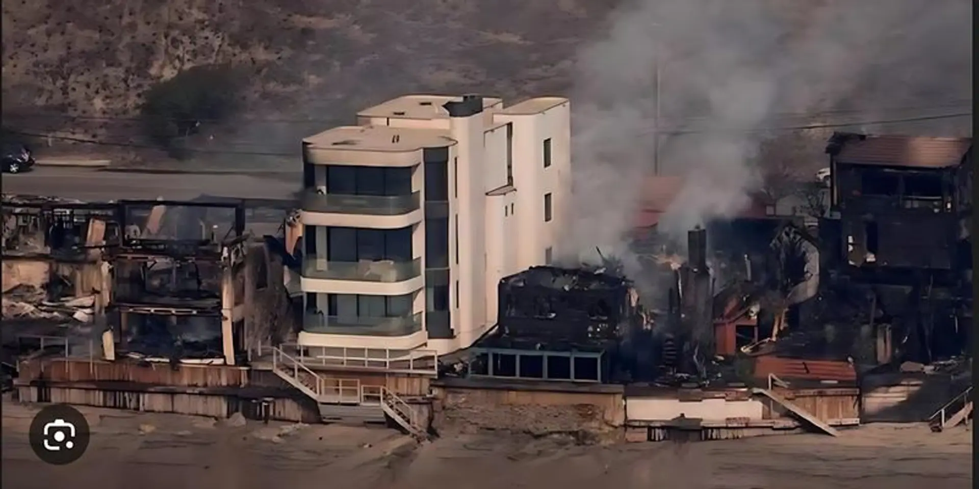 Why Americans Still Build Wooden Homes: A Fire That Sparked a Debate