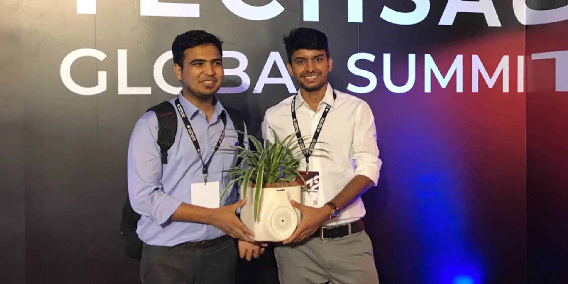 This startup is fighting indoor air pollution with its smart pot plant