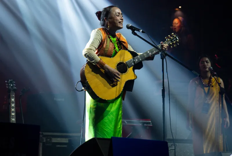 Tipriti 'Tips' Kharbangar, Soulmate