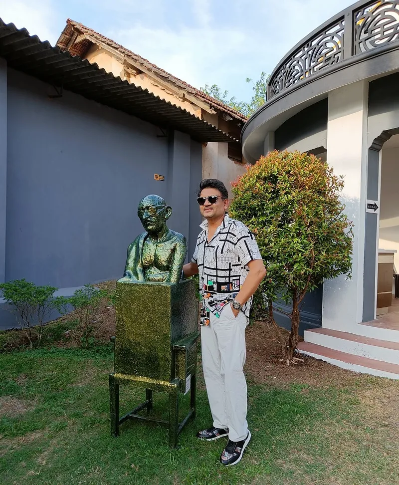 Vijay Patel, Founder, Vis-a-vis Art Gallery