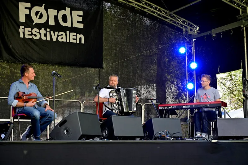 Anders Lillebo Trio