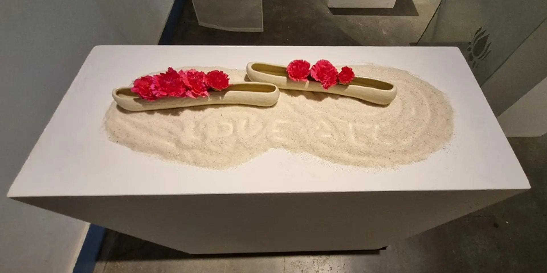 Essence and exploration - 21 artists depict 9 emotions in the exhibition ‘The Pollen Waits on Tiptoe’