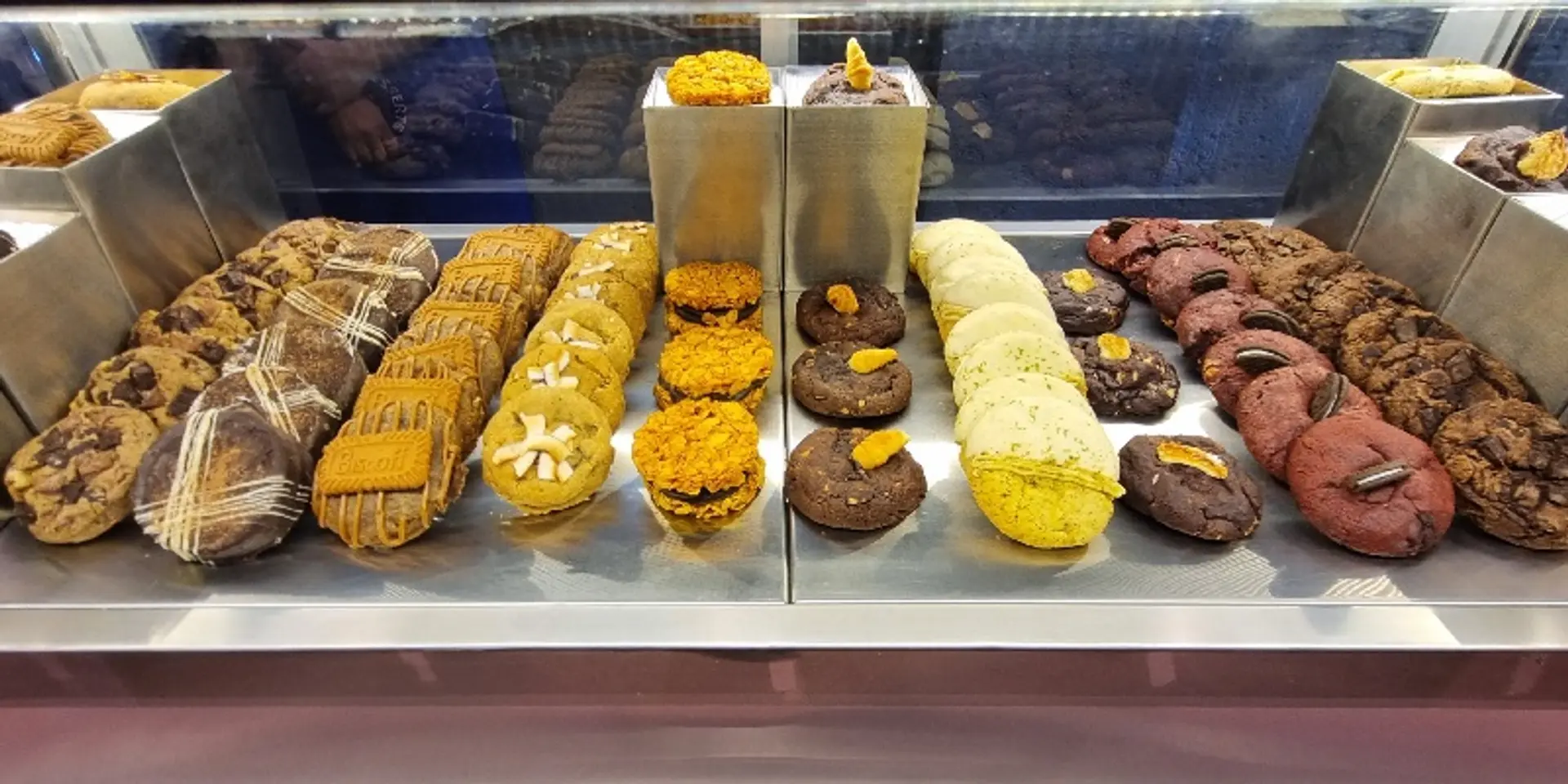 Cookies as hero product for dessert: the story of FES Cafe