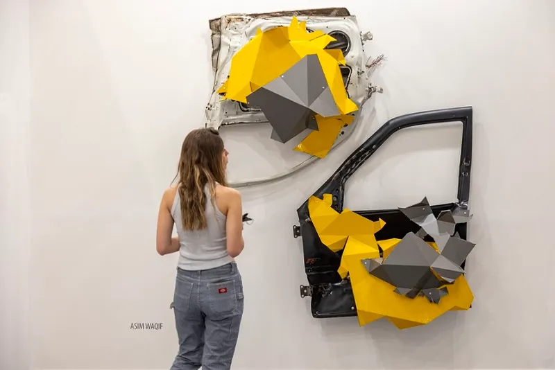 Galeria Karla Osorio installation  