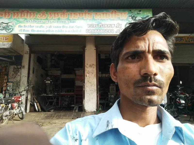 Finova Banwari Lal customer