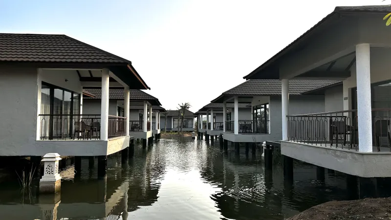 Lagoon Villa