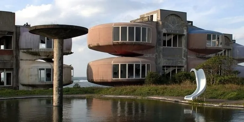 San-Zhi Pod City