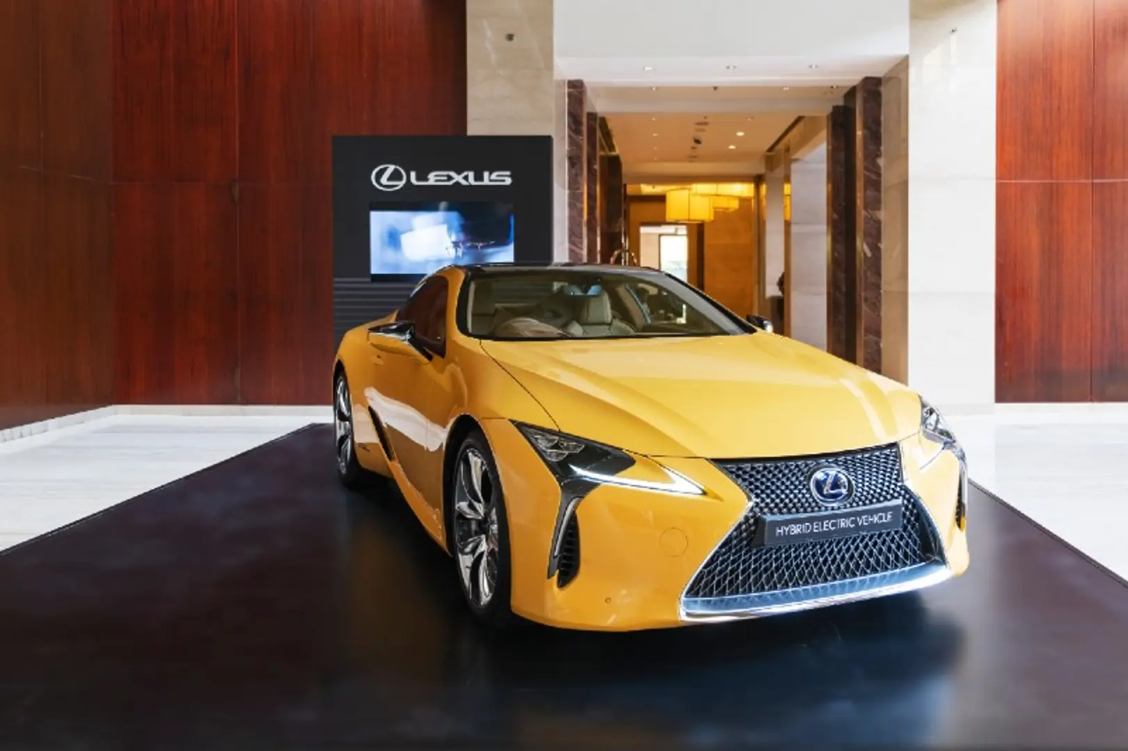 Lexus expects sustained growth in domestic luxury car segment