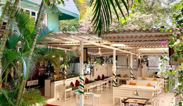 Yogisthaan Cafe