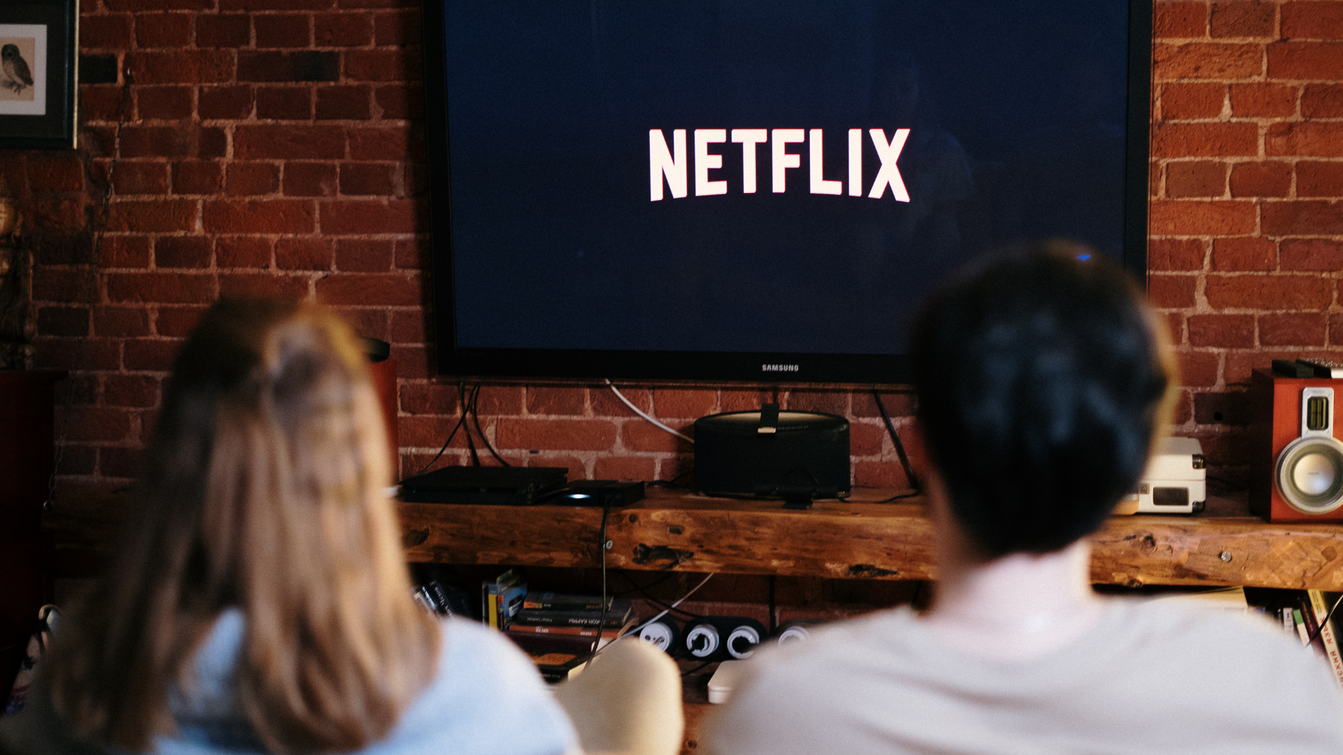 Netflix detox: Swap shows for book reading for 3 weeks