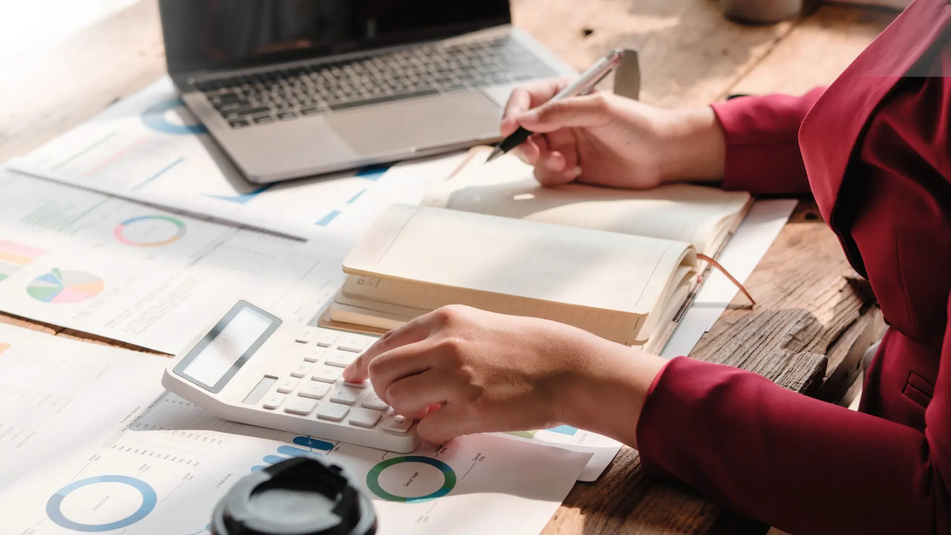 Why do startups prefer debt financing over equity in 2024?