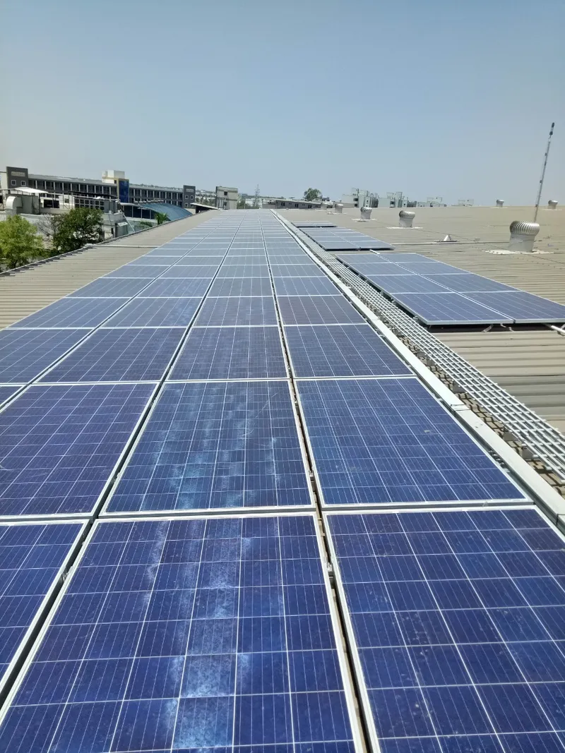 Rooftop solar panels at Bigbasket warehouse
