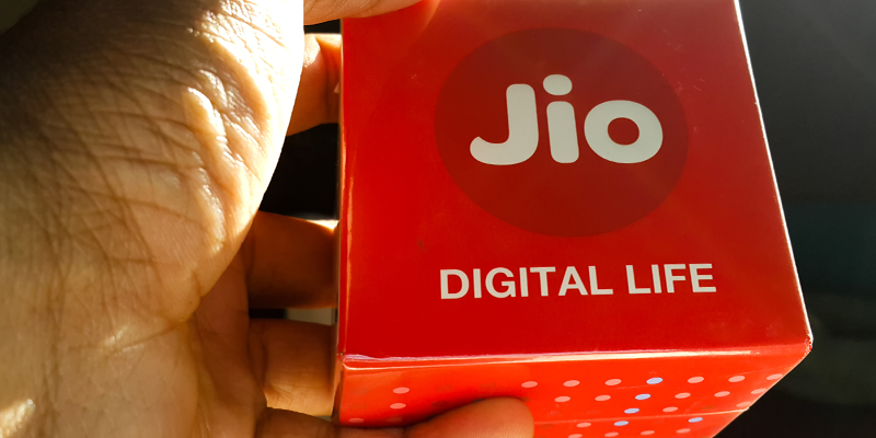 Reliance Jio tops Airtel, Vodafone Idea in Q2 FY19 revenue
